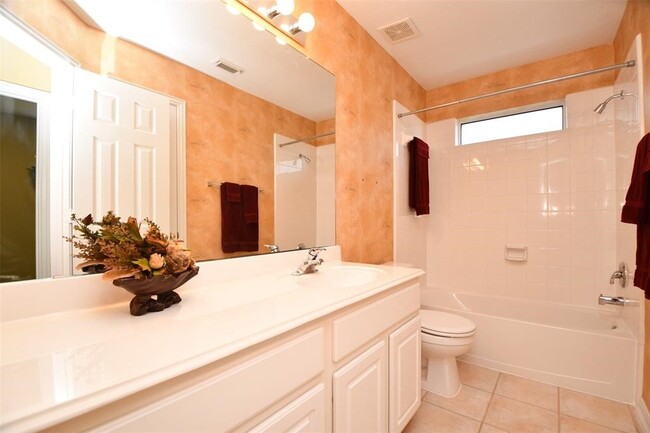 Building Photo - 3111 Zelko Dr