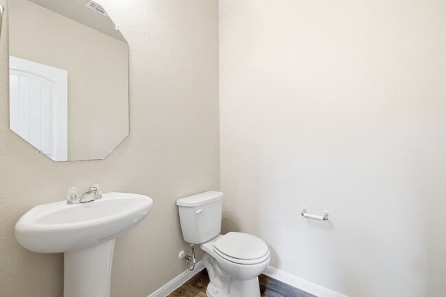 Building Photo - 12013 Waterford Run Way