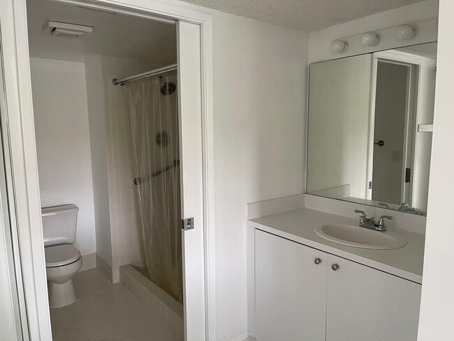 Building Photo - 13700 SW 11th St