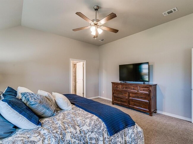 Building Photo - 3308 White Horse Dr