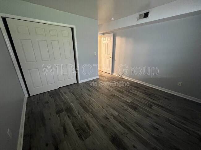 Building Photo - 1316 Millerwood Dr