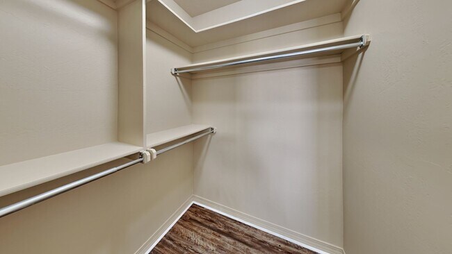 Building Photo - 4 Bedroom Home in Edmond