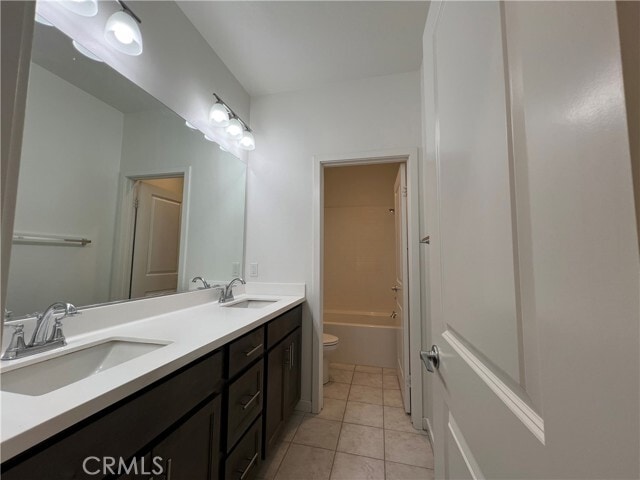 Building Photo - 4867 S Avocado Trail