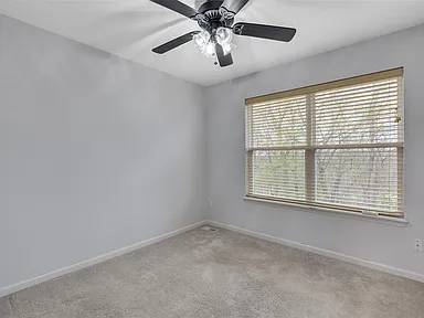 Building Photo - 963 Shadow Pine Dr