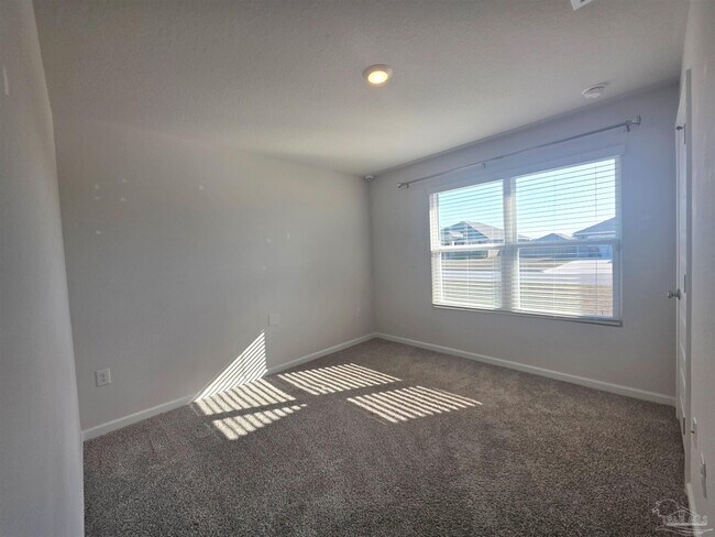 Building Photo - 5581 Silverbell Dr