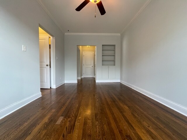 Building Photo - 742 W Addison St