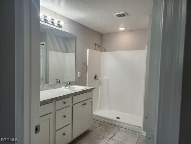 Building Photo - 2718 5th St SW