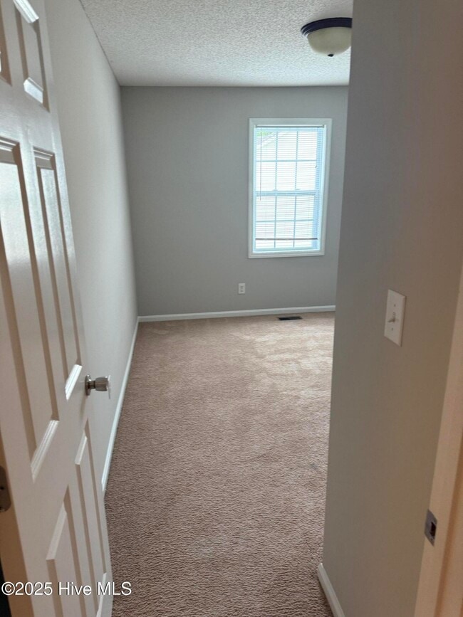 Building Photo - 1222 Cross Creek Cir