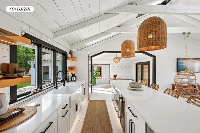 Building Photo - 28 Cliff Dr