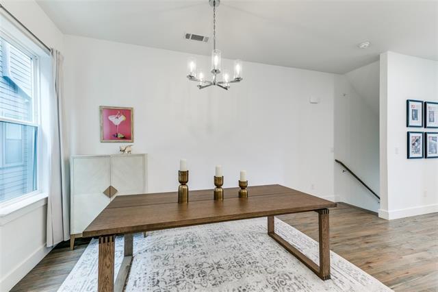 Building Photo - 4205 Roseland Ave