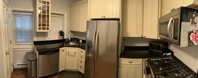 Primary Photo - 14 S Russell St