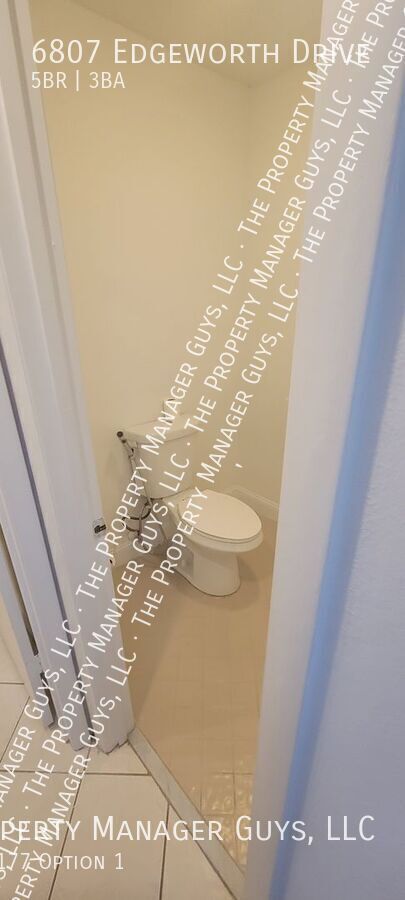 Building Photo - 6807 Edgeworth Dr