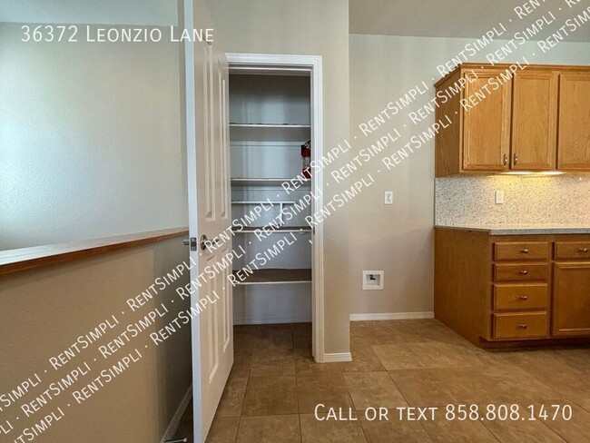 Building Photo - 36372 Leonzio Ln