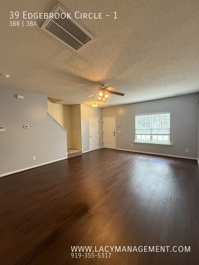Building Photo - 39 Edgebrook Cir