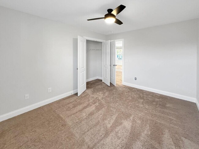 Building Photo - 1102 Dartmouth Dr