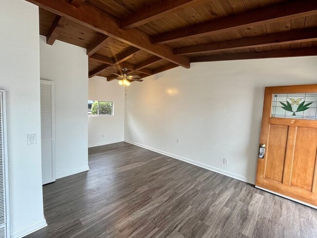 Building Photo - 328 9th St