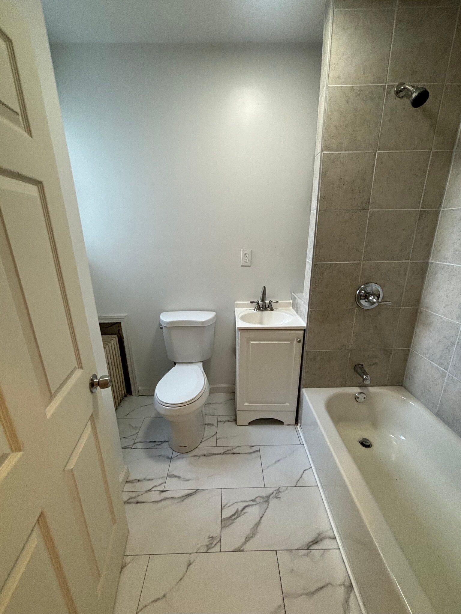 Bathroom 1 - 248 Morris Ave