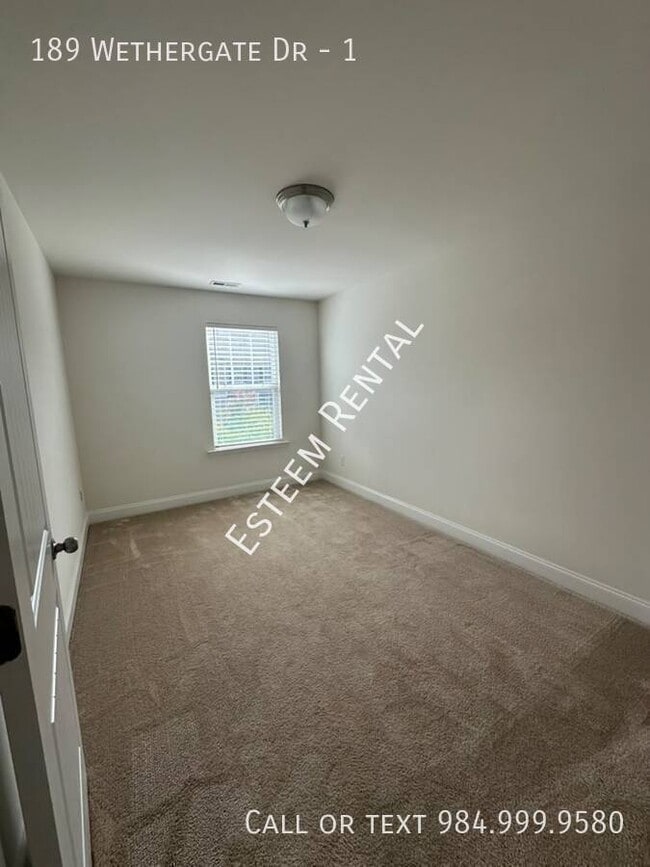 Building Photo - 189 Wethergate Dr