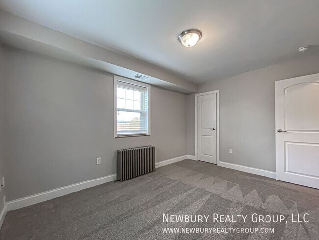 Building Photo - 104 W Steuben St