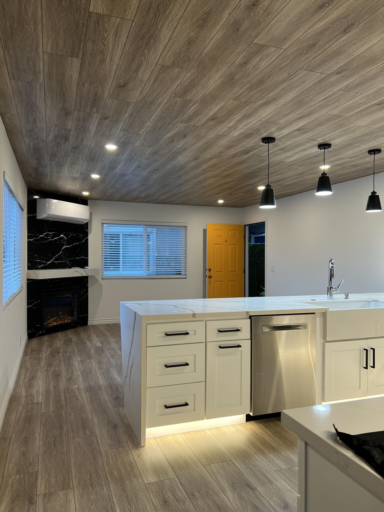 Building Photo - 33751 El Encanto Ave