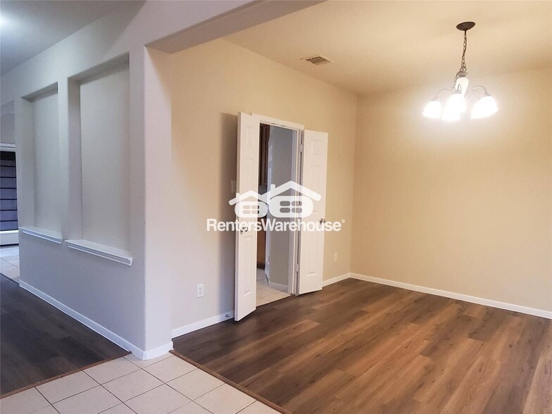 Building Photo - 14238 Englewood Park Ln