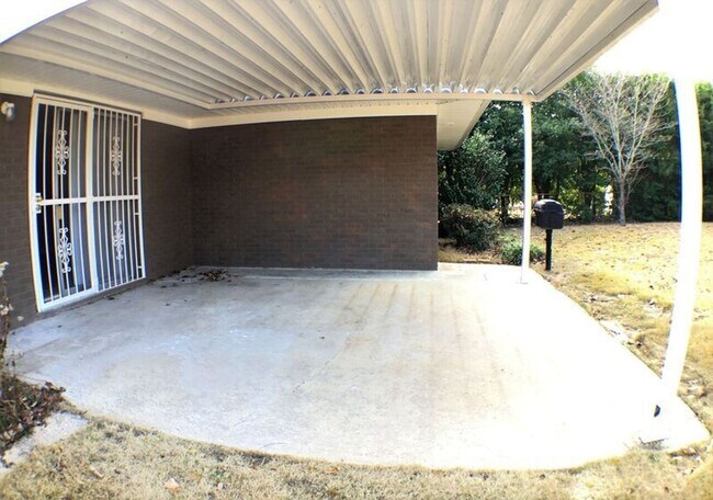 Building Photo - 151 Lenora Dr