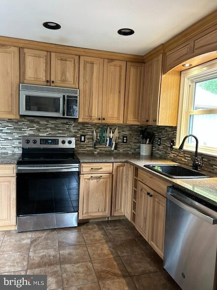 Building Photo - 3426 Bursonville Rd