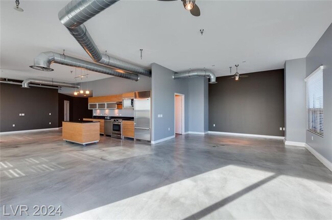 Building Photo - NEWPORT LOFTS--MAGNIFICENT PANORAMIC VIEWS...