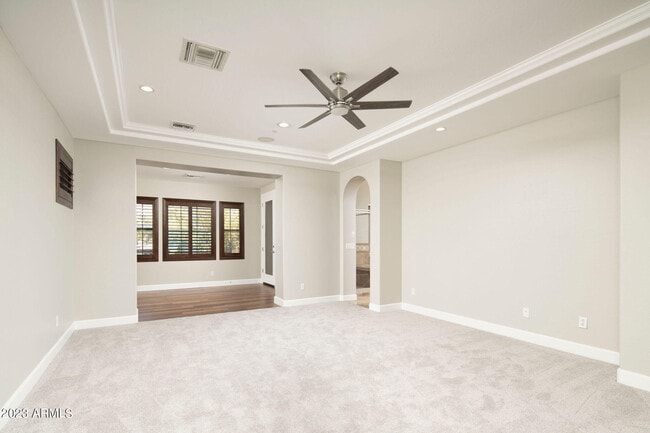 Building Photo - 9818 E Edgestone Dr