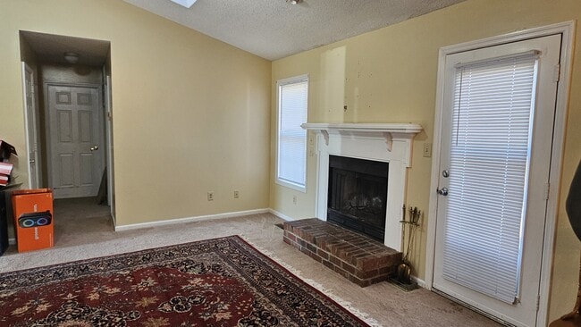 Building Photo - 4014 Yarmouth Rd