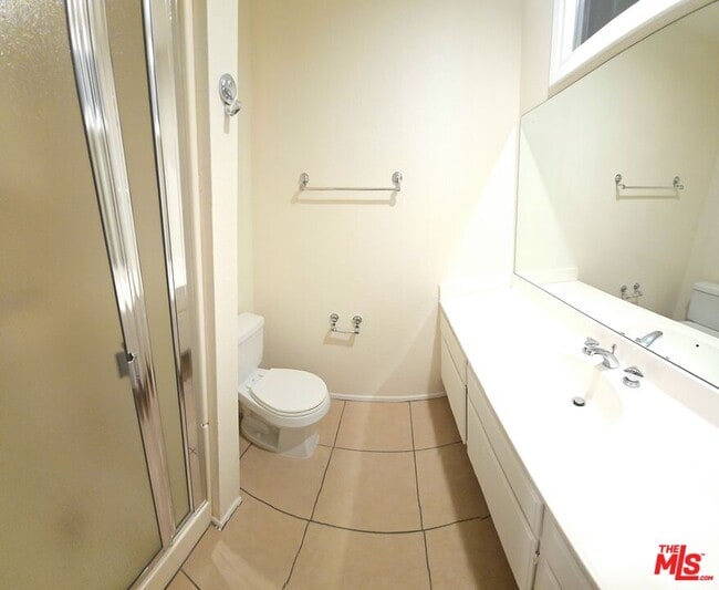 Building Photo - 10201 Mason Ave