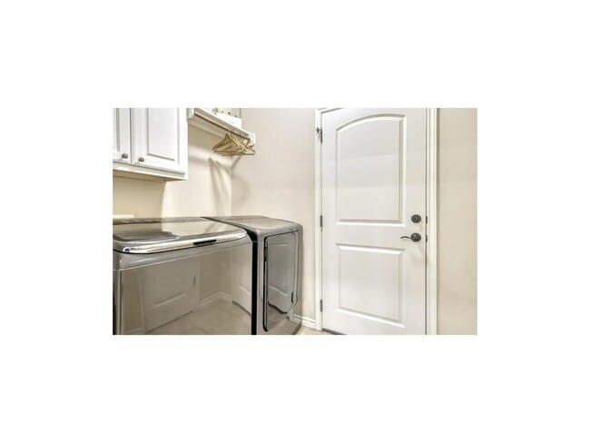 Building Photo - 2531 Kinnersley Ln