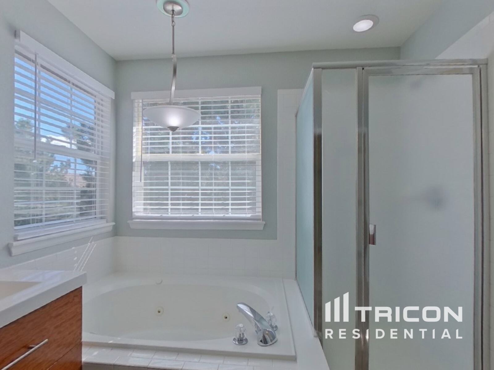 Building Photo - 1129 S Duquesne Cir