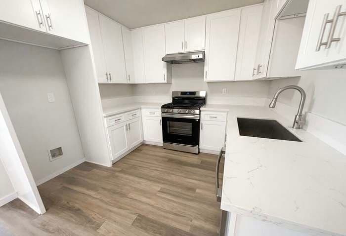 Building Photo - 13142 E Mesa Verde Dr