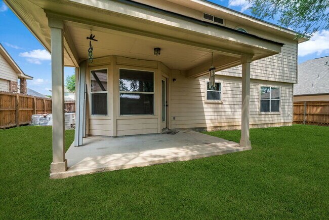 Building Photo - 7715 Black Oak Pass