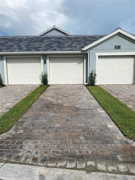 Building Photo - 14194 Heritage Landing Blvd