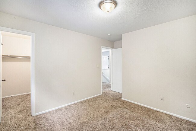 Building Photo - Updated 4-Bedroom Home in Village East – Available Now!