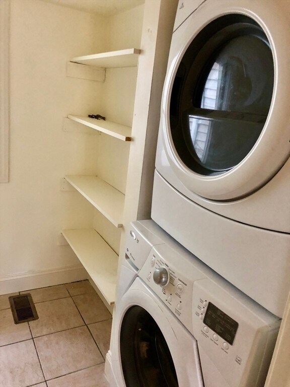 Building Photo - 44 Smith St