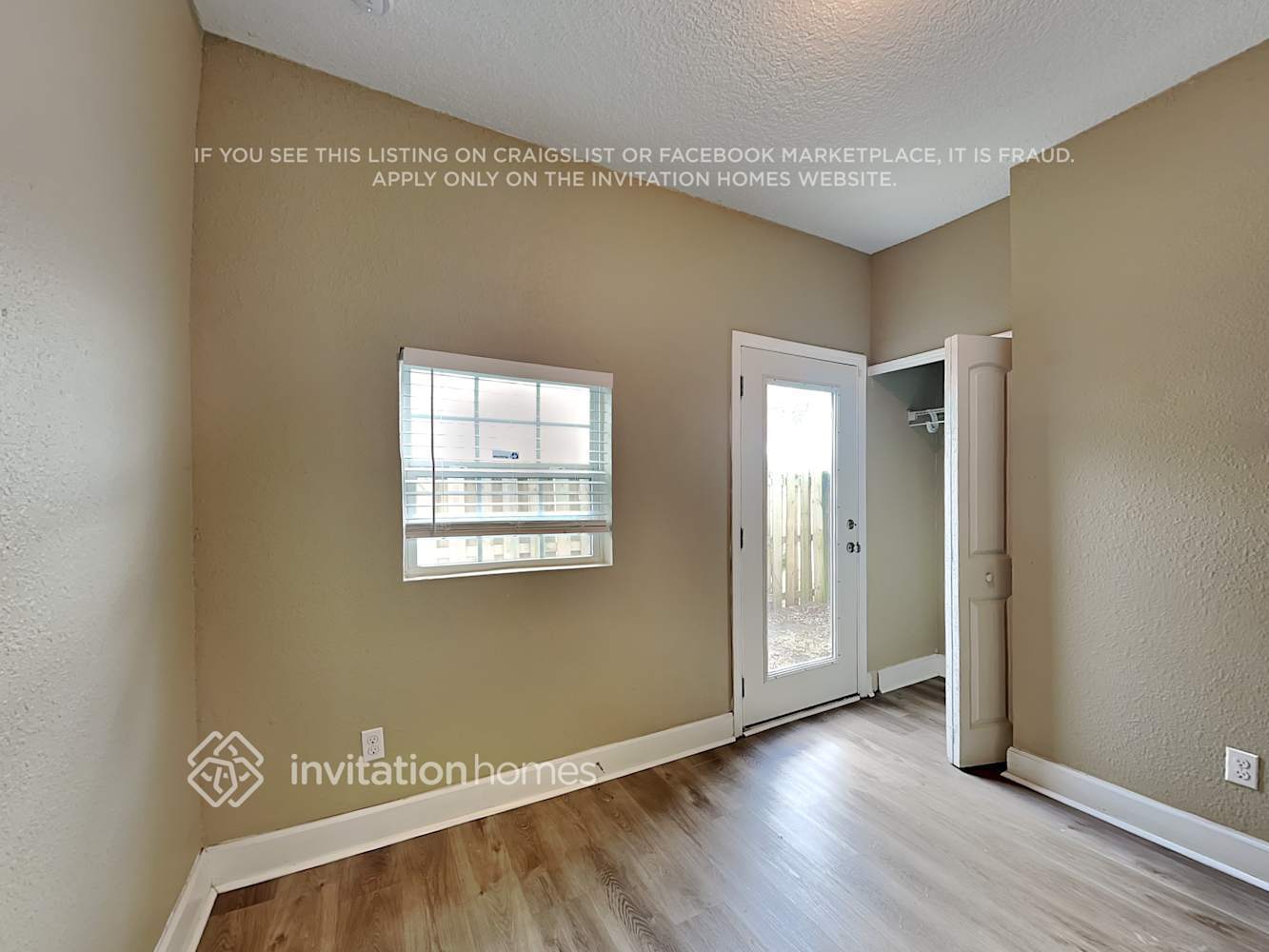 Building Photo - 410 4th St S