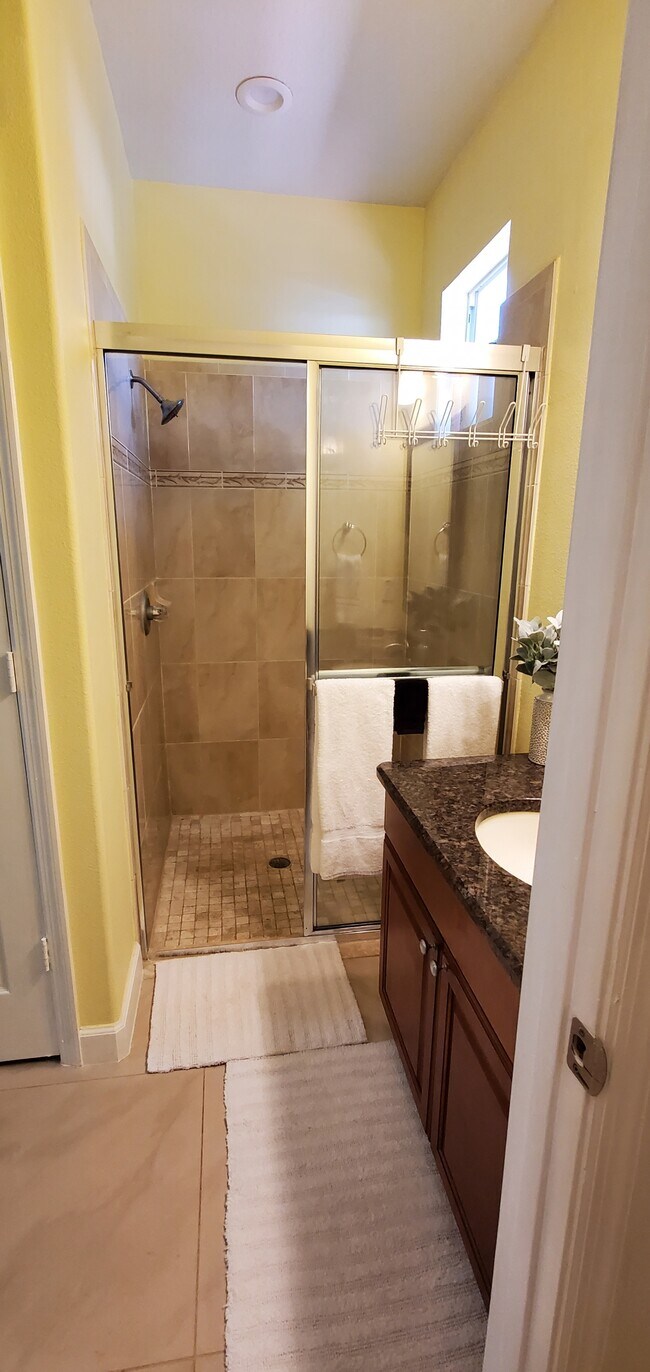 Building Photo - 5811 Crystal Rd