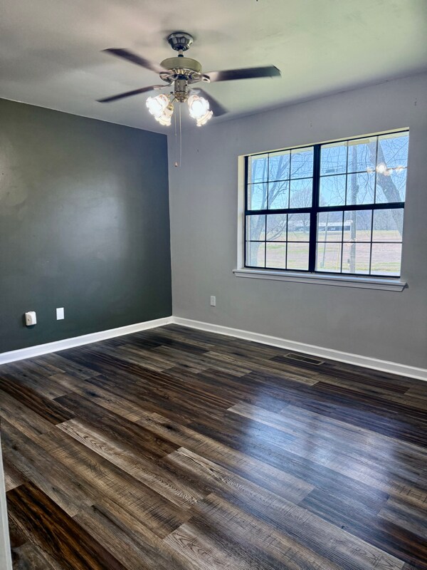 Building Photo - 380 Co Rd 1355