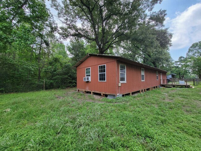 Building Photo - 20272 Forest Woods Ln