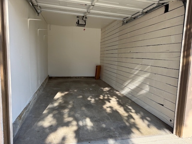 Building Photo - 11121 Morrison St