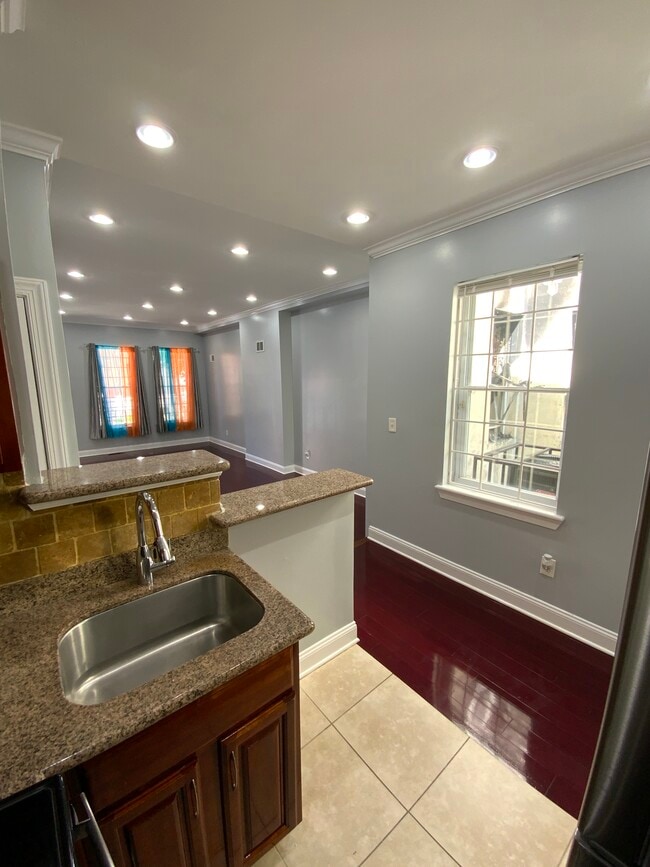 Building Photo - 2207 N 18th St