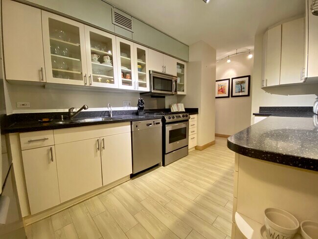 Kitchen to East hallway - 1000 N Lake Shore Dr