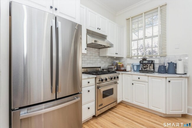 Building Photo - 48 Spring St