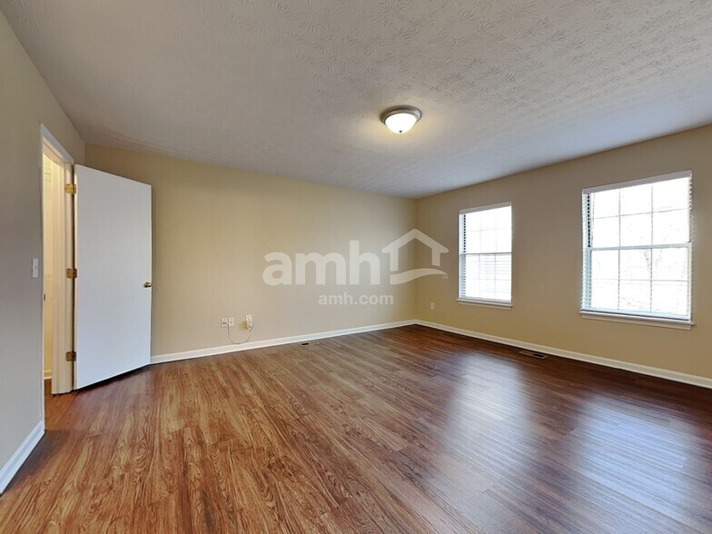 Building Photo - 420 Randy Ln