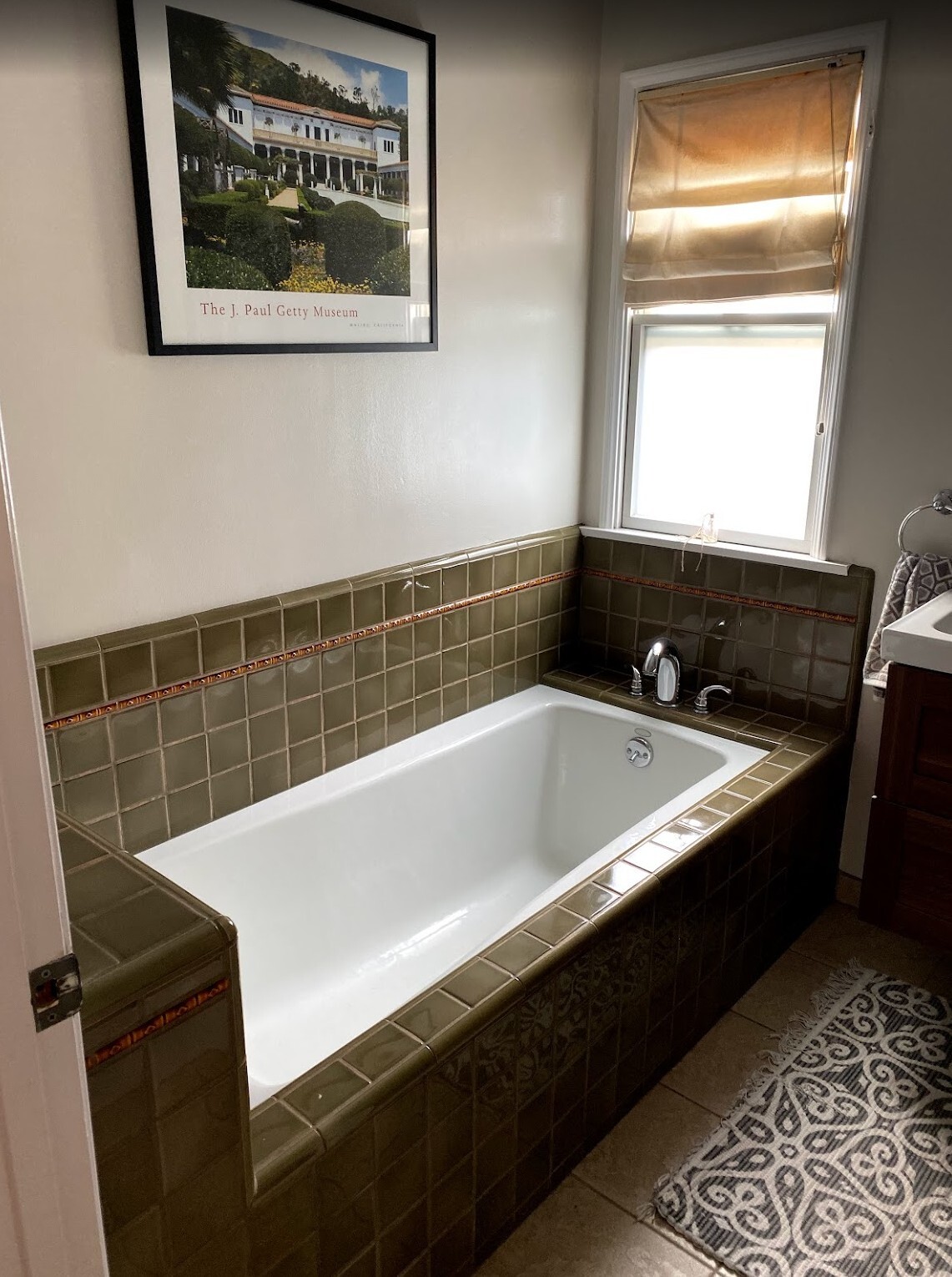 Building Photo - 3344 Virginia Ave