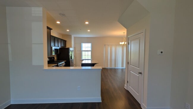 Building Photo - Nearly New 3-Bedroom Townhome in Hanover