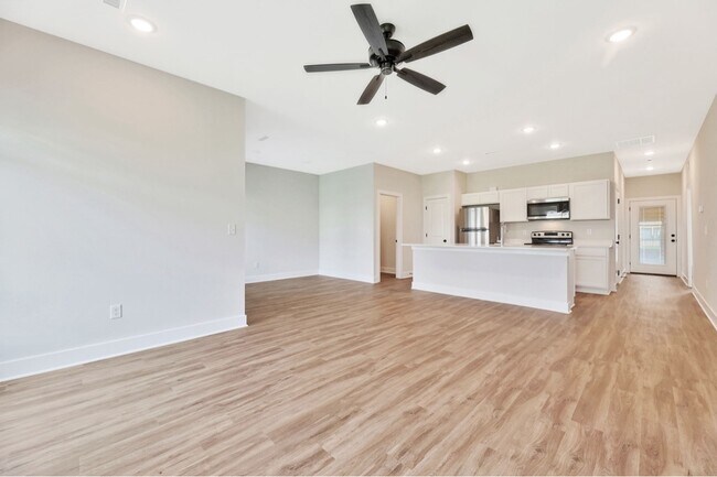 Building Photo - 1121 N Joye St
